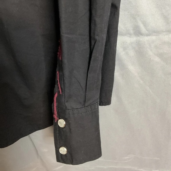Toku Men’s Long Sleeve Black Embroidered Shirt Size XL Western / rock style - Picture 5 of 7